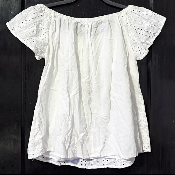 eri + ali Off-the-Shoulder Eyelet Top - Picture 7 of 7
